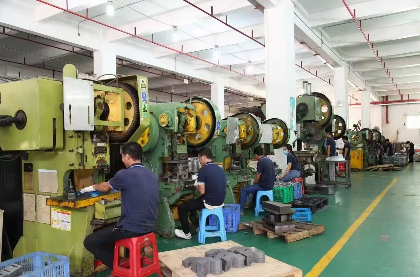 鵬豐精密-山字型拉伸模具